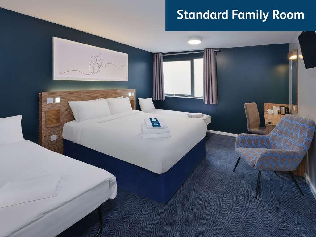 Travelodge London Vauxhall Room photo