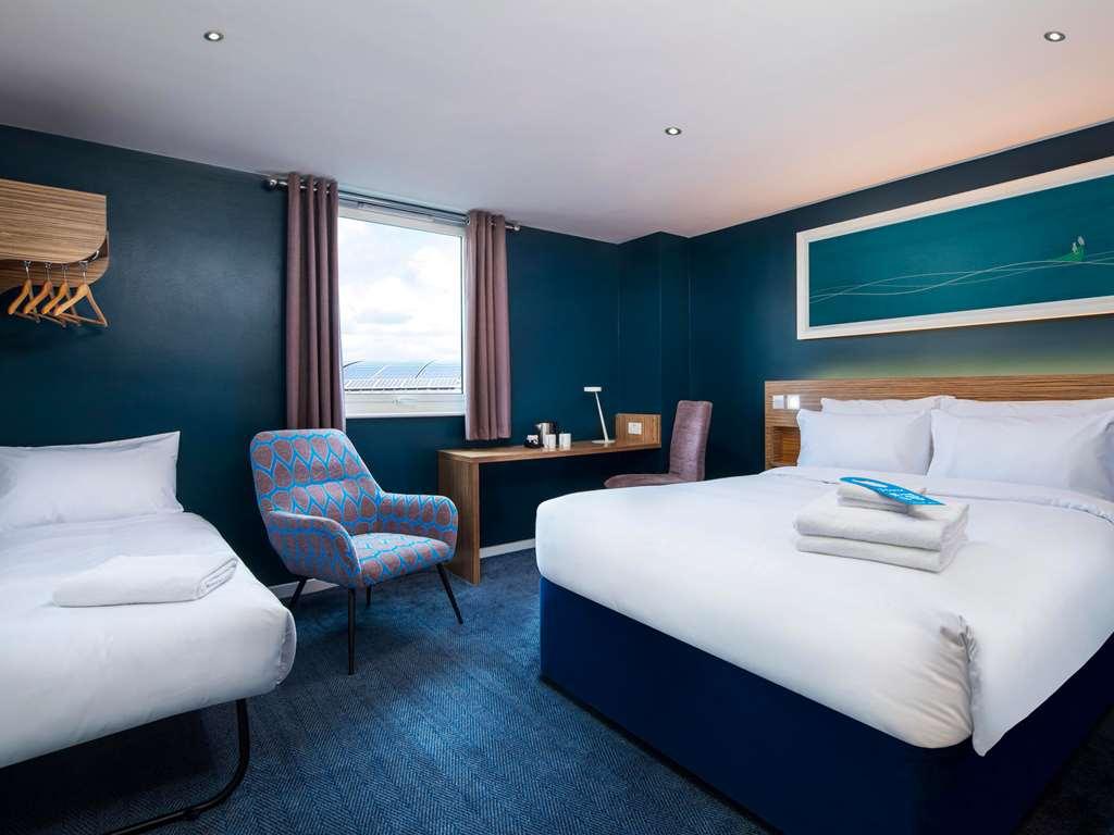 Travelodge London Vauxhall Room photo