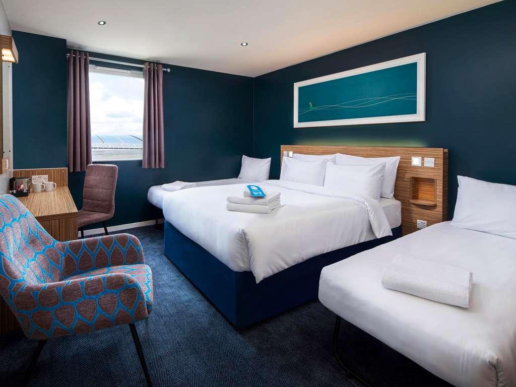 Travelodge London Vauxhall Room photo