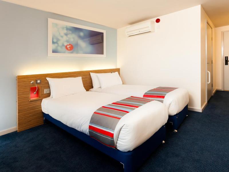Travelodge London Vauxhall Exterior photo