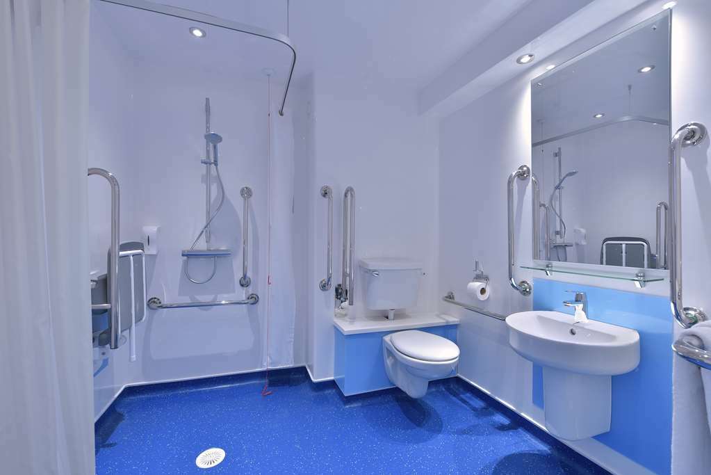 Travelodge London Vauxhall Room photo