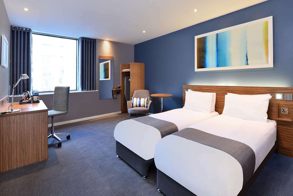 Travelodge London Vauxhall Room photo