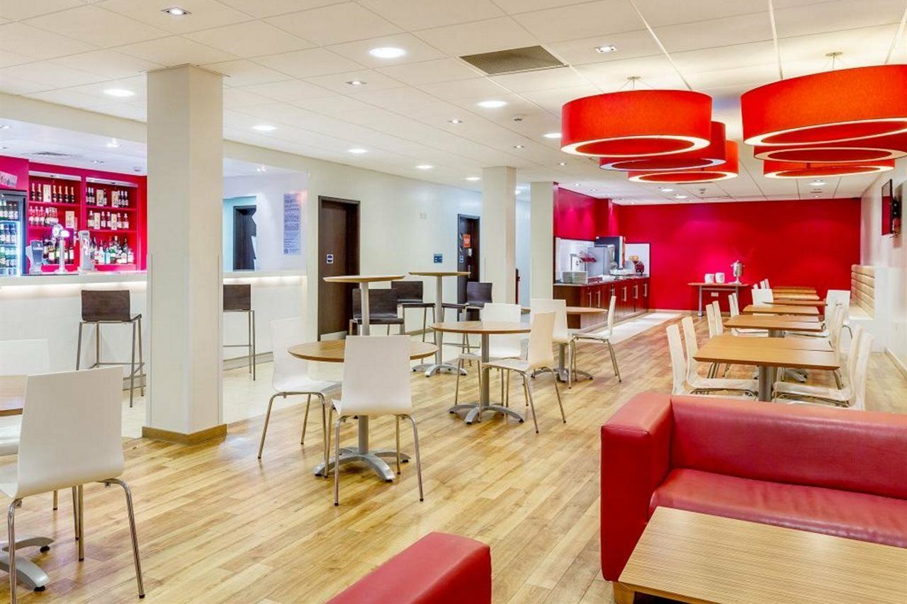 Travelodge London Vauxhall Exterior photo