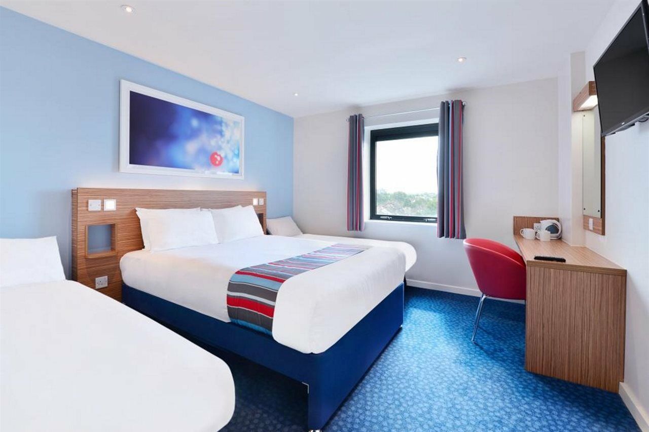 Travelodge London Vauxhall Exterior photo